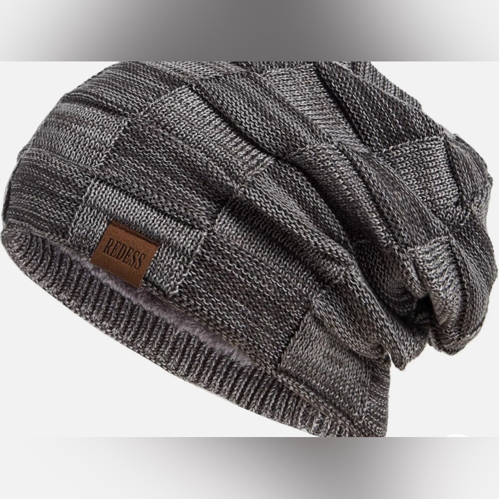 REDESS Basket Weave Faux Fur Lined Slouchy  Gray Knit Beanie